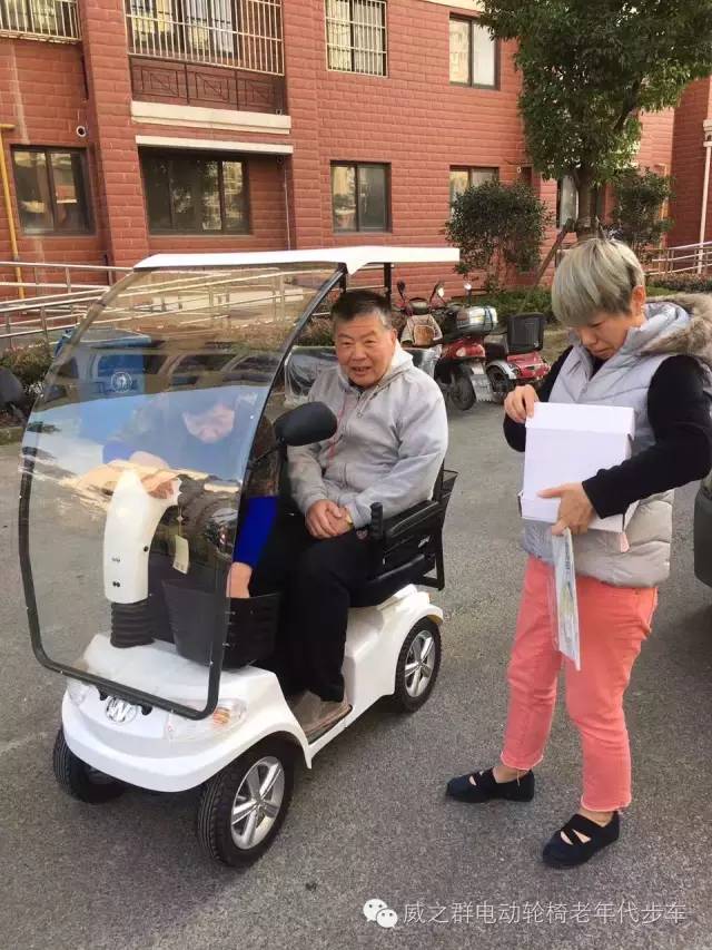 ����Ů���I��֮Ⱥ���ͽo���~�ϸ��H����Т��